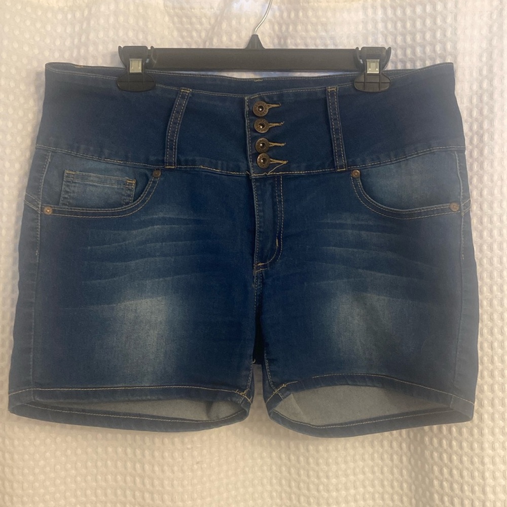 Denim stretch shorts